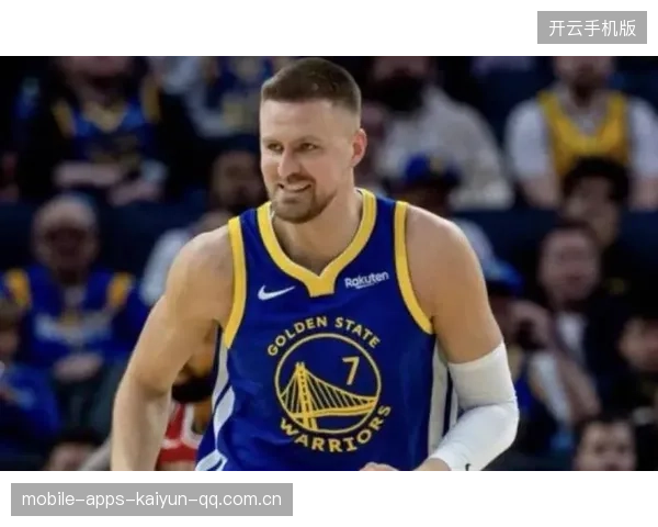 NBA新赛季开启，勇士“波尔津吉斯”续约大戏再现！